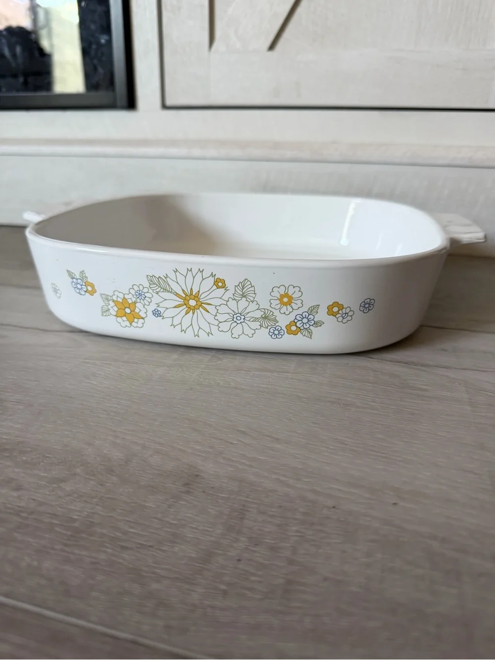 Corningware flower bouquet casserole dish A-10-B